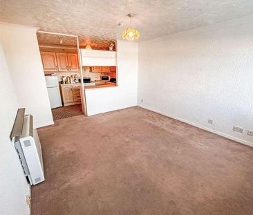 Red Lion Close, Tividale, Oldbury, B69 - Photo 3
