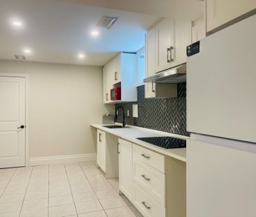 For Lease - 16 Rustic Road Unit# Lower, Toronto, Ontario - Photo 5