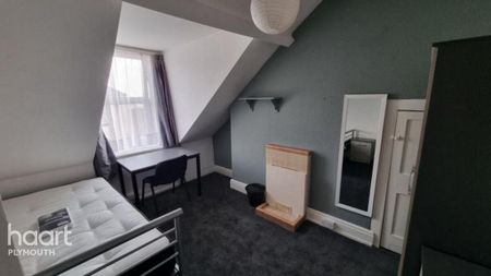 1 bedroom in a house share to rent - Photo 2