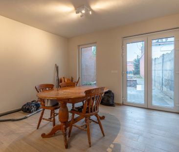 Stadswoning met 3 slpk's, tuin en dubbele garage te Turnhout - Foto 1