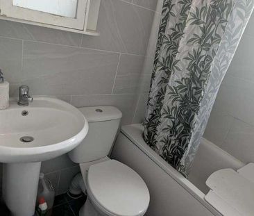 Tottenham, N17 - Photo 3