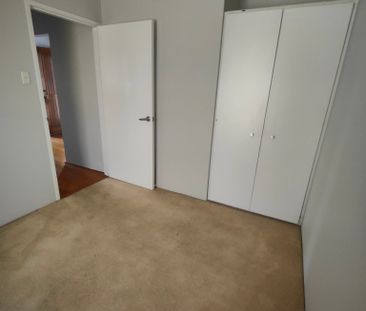 South Perth - Photo 3