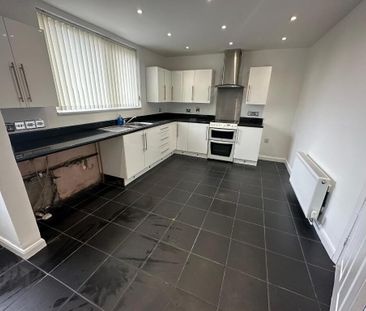 55 Fairview Road, Newtownabbey, BT36 6QP - Photo 2