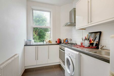 Sydney Road, W13, London - Photo 2