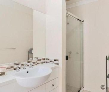 Prime Pimpama Position – Opportunity Awaits! - Photo 6