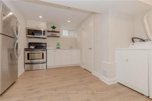 Detached Home For Lease | X7378770 - Photo 1