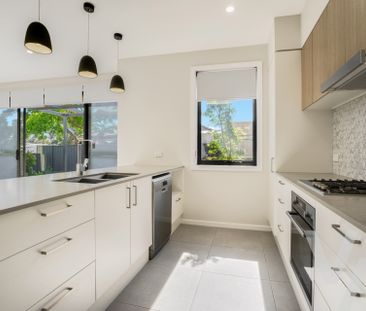 3/3 Ryhope Street, Mount Hutton - Photo 6