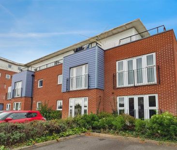 2 bedroom flat to rent - Photo 2