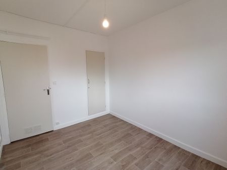 Location Appartement 4 pièces 73m² TROYES 10000 - Photo 2