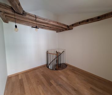 MAGNIFIQUE PAVILLON SUR COUR EN DUPLEX PROCHE DU CANAL ST MARTIN - Photo 2