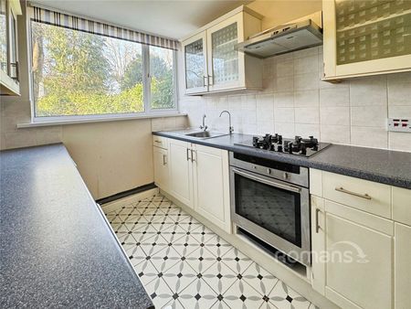 2 bedroom apartment to rent - Photo 5