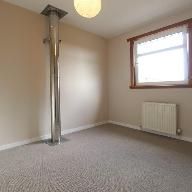 4 bedroom terraced house to rent - Photo 1