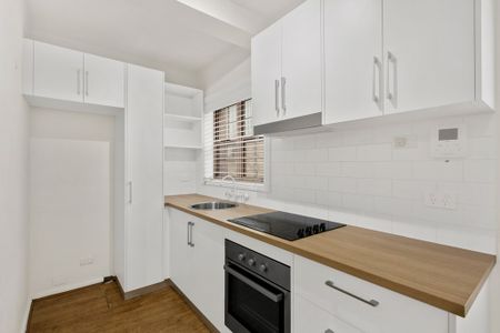 1 Bedroom Unit in the Heart of Wollongong - Photo 2
