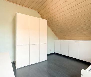 Ruime gezinswoning met 4 tot 5 slpkms en grote omheinde tuin! - Photo 4
