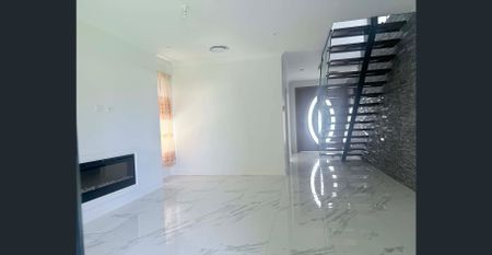 5 Bedrooms Brand New House for Rent in Airds - Photo 2
