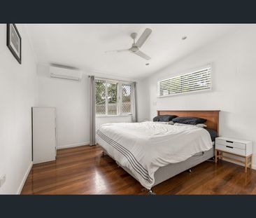 20 Viney Street, Chermside West, Qld 4032 - Photo 3