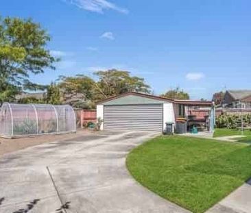 Family friendly 3 bedroom home - ready to move in - Photo 2