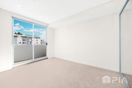 Modern 1 bedroom apartment close to amenities for lease - Photo 5