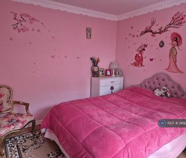 1 bedroom in a house share to rent - Photo 5