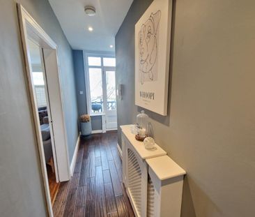 2 bedroom Flat To Let - Photo 6
