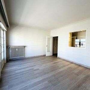 Appartement te huur in Heist voor € 895 met 1 slaapkamer - Photo 2