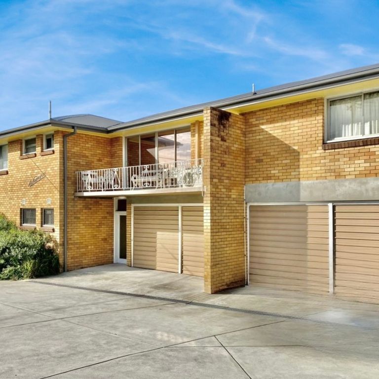 2/43 Pell Street, Merewether - Photo 1