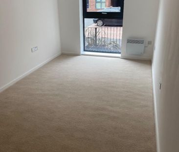 1 Bed Flat, Hindle House, NG2 - Photo 5