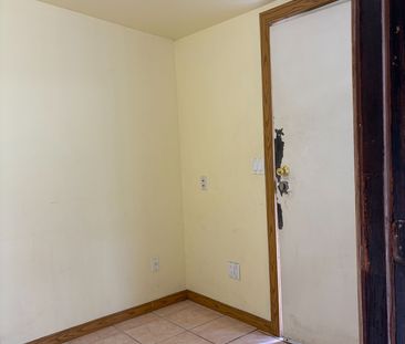 For Lease - 690 Jane Street, Toronto, Ontario - Photo 5