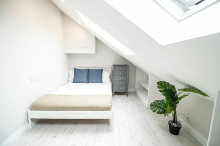 7 bedroom terraced house to rent - Photo 3