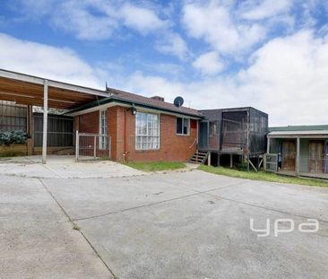 PRIME LOCATION! - Photo 5