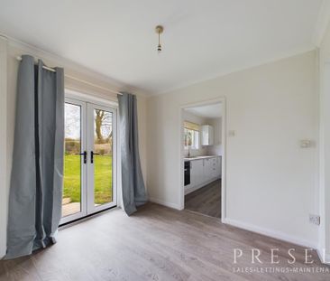 3 bedroom detached bungalow to rent - Photo 3