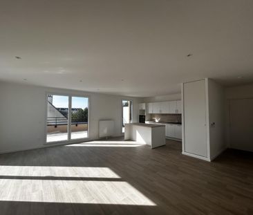 Location Appartement 5 pièces 129m² FLEURY SUR ORNE 14123 - Photo 1