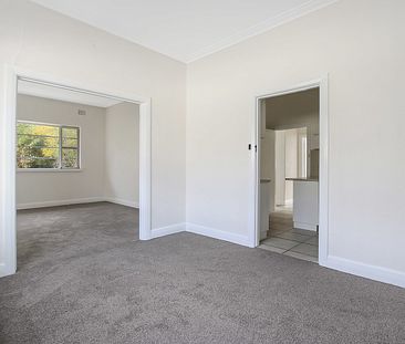 206 Olive Street, Albury NSW 2640 - Photo 6