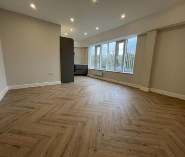 2 Bed Flat, Alleyn House, SO15 - Photo 5