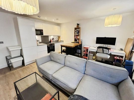 1 bedroom apartment to rent - Photo 1