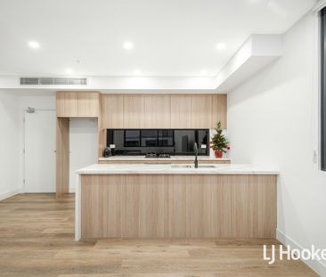 Stunning Apartment, Great Location - Photo 5