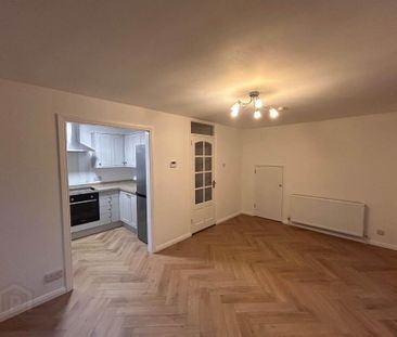 18 Victoria Court, Belfast, BT4 1RQ - Photo 2