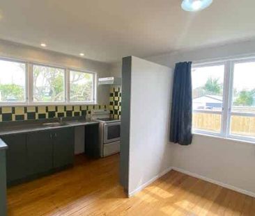 Central Gate Pa - 3 Bedroom Home - Photo 2