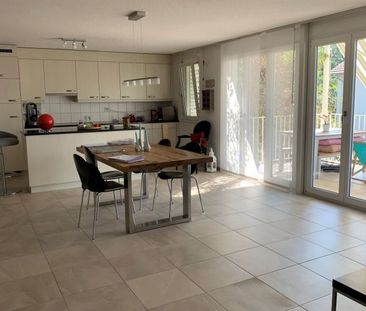 5 pièces avec balcon dans quartier calme et verdoyant - Foto 4