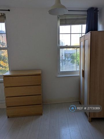 3 bedroom flat to rent - Photo 5