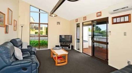 Spacious 5-Bedroom + 1 large ramps + 1 study Prime Bayview Location - Photo 5