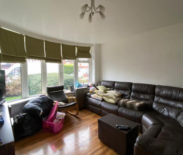 3 bedroom semi-detached house to rent - Photo 2