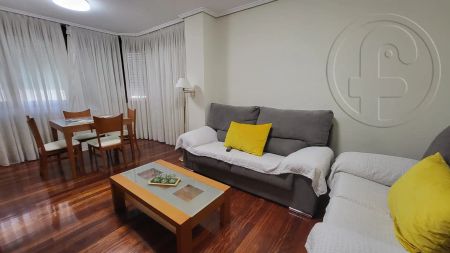 Piso de alquiler en Travesía Valderrama, Cuatro Caminos - Photo 2