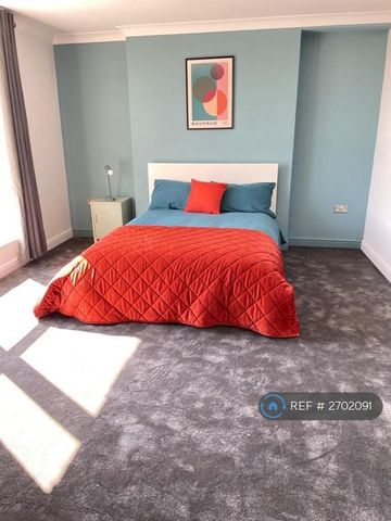 1 bedroom in a house share to rent - Photo 4