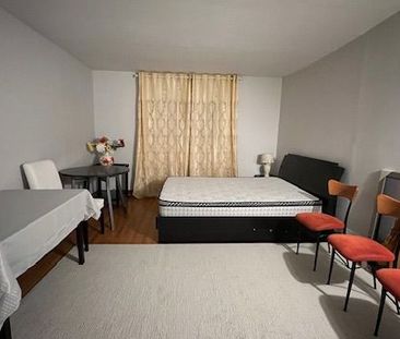 For Lease - 35 Verwood Avenue, Toronto, Ontario - Photo 2