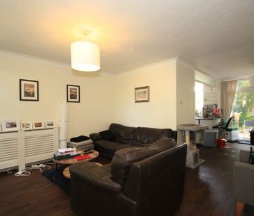 Byfleet, West Byfleet - Photo 2