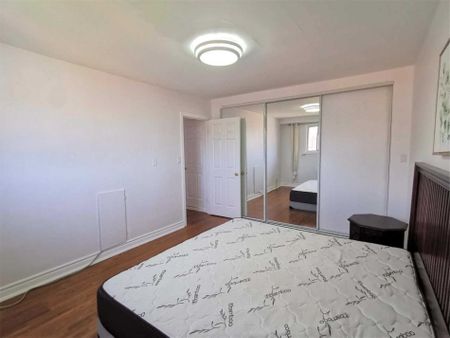 For Lease - 155 Edmonton Drive Unit# Upper, Toronto, Ontario - Photo 4