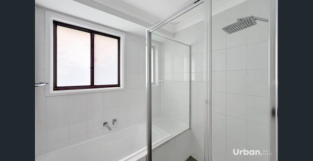 Charming, Well-Presented Home in Peaceful Surroundings - Photo 1