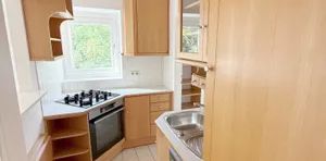 Wohnen in Grinzing - nette 1-Zimmerwohnung mit Grünblick - Anfragen sind nur per Mail möglich! - Foto 2