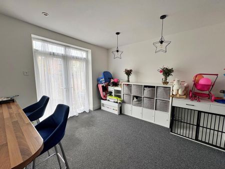 3 bedroom terraced house to rent - Photo 2